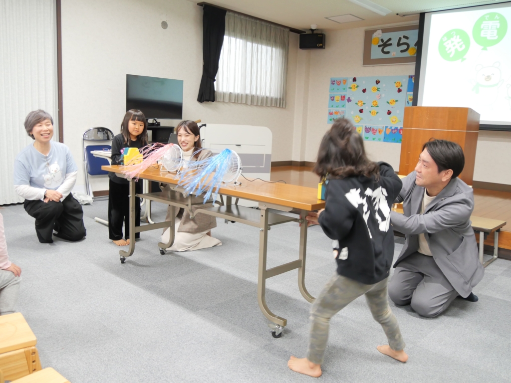 発電体験のワークショップ